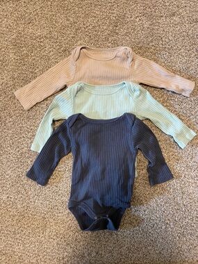 cloud island Ribbed Long-Sleeve Bodysuit Trio - Navy, Mint & Tan